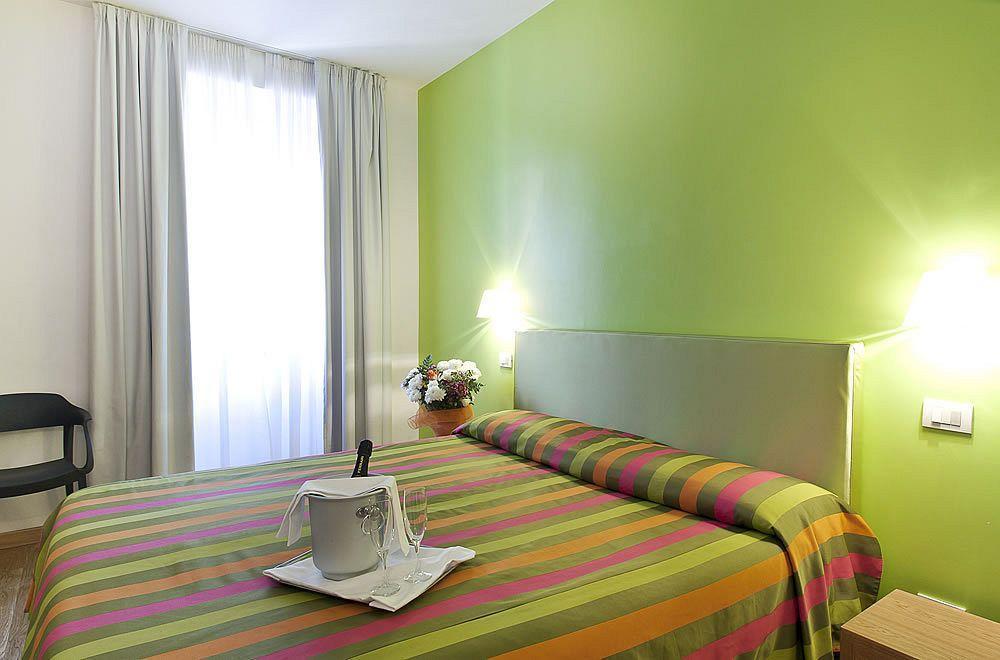 Pantheon 3E Hotel Рим Екстериор снимка